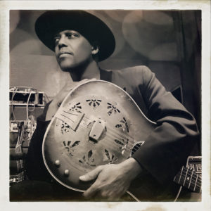 Image - Eric Bibb © Patricia De Gorostarzu